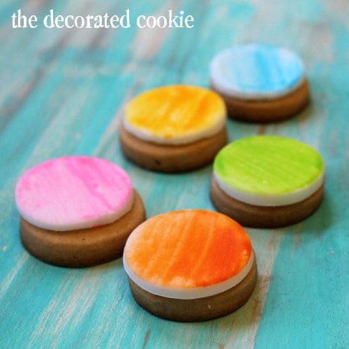 food coloring watercoloreffect for painted cookies and cupcakesThe