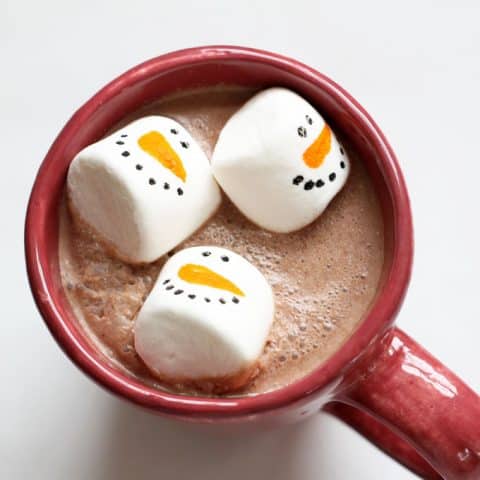 MASON JAR HOT CHOCOLATE gift idea with marshmallow snowmen