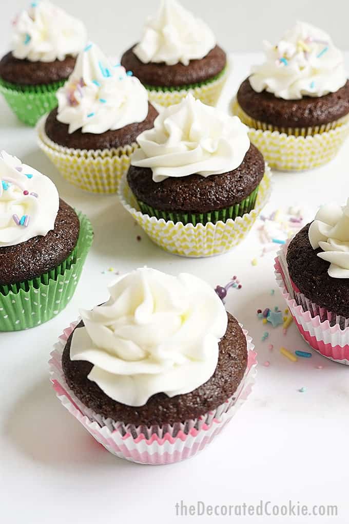 vegan chocolate cupcakes 