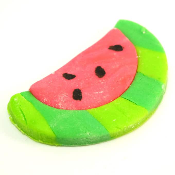 fondant watermelon slices - how to make watermelon cupcake toppers for summer