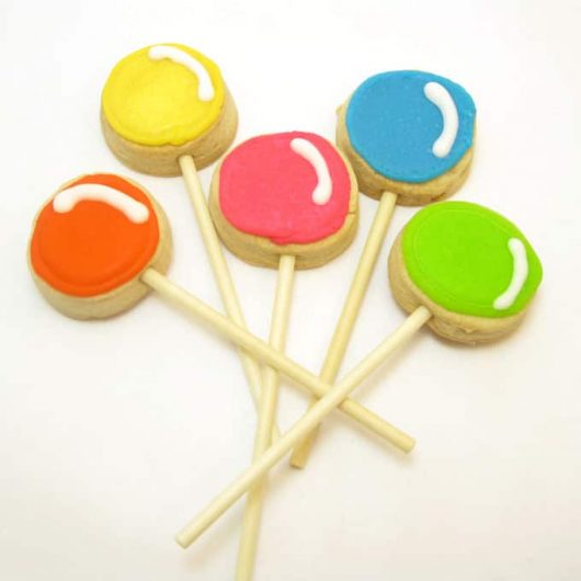 lollipop cookie pops: How to make Dum Dum lollipop cookies