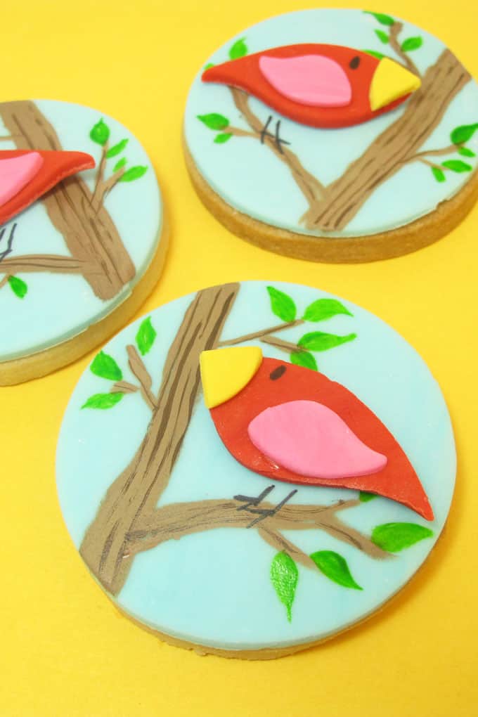 birdhouse cookies and bird cookies: How to paint on cookies #cookiedecorating #cookiepainting #birdhouse #birdcookies 