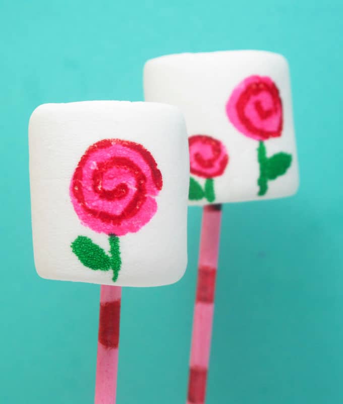 How to draw mod rose marshmallows and cookies for Valentine's Day with food writers. 