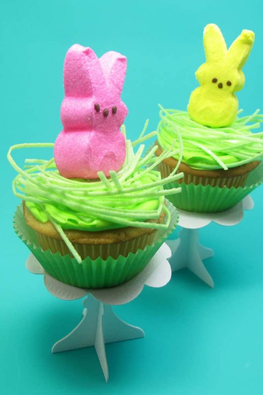 EASY EASTER PEEPS CUPCAKES a quick and fun treat
