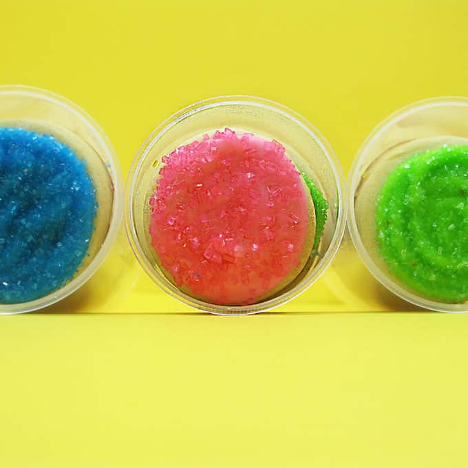 rainbow cookie push pops - the decorated cookie