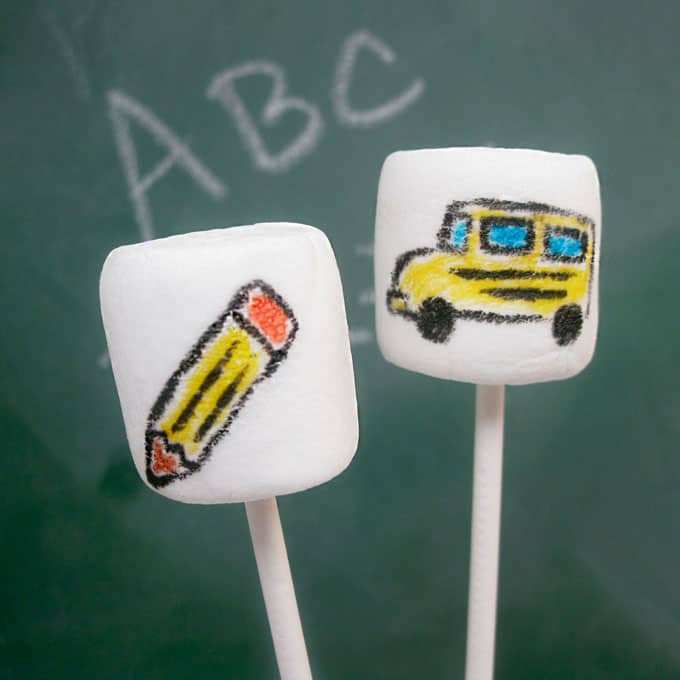 EASY back to school marshmallows on a stick using food coloring pens #backtoschool #funfood #marshmallows 