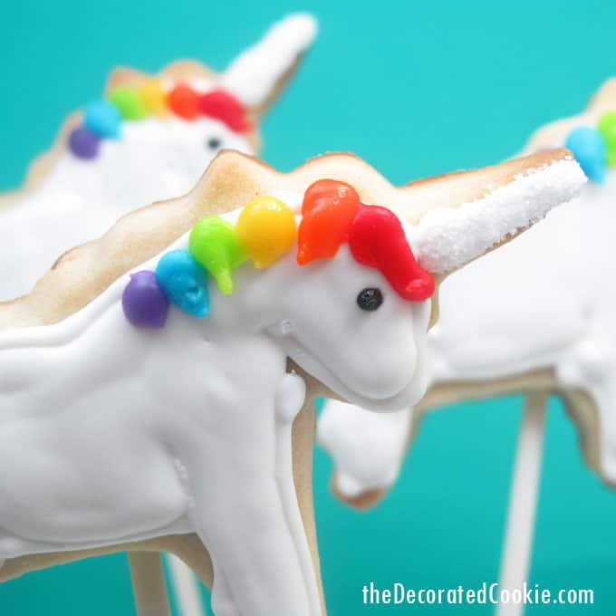 Lisa Frank Party Supplies Still Exist Today, Because You're Never Too Old  For Rainbow Horses