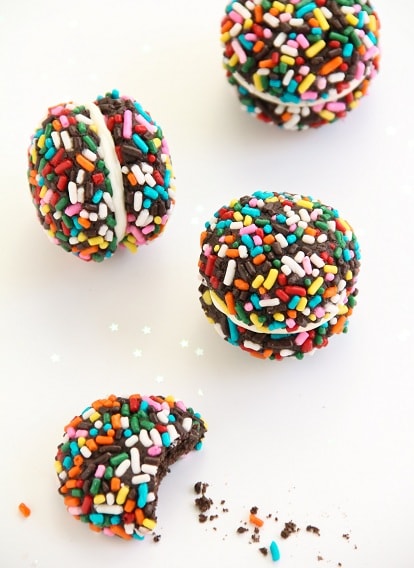 http://thedecoratedcookie.com/wp-content/uploads/2012/01/Sprinkle+Bakes+Chocolate+Sprinkle++Cookies+2.jpg