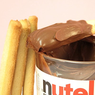 cookies sticks and nutella 