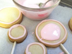 pig cookies on a stick 