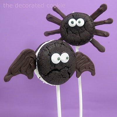 Oreo Cakester bats and spiders for Halloween 