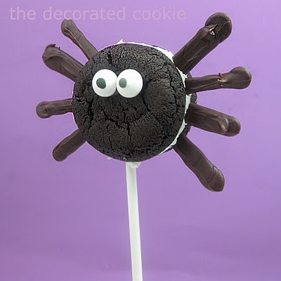 Oreo Cakester bats and spiders for Halloween 