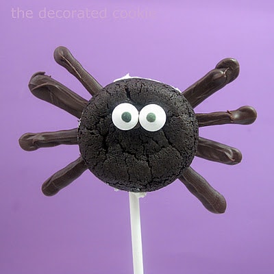 Oreo Cakester bats and spiders for Halloween 