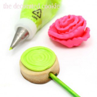 How to decorate carnation flower cookies on a stick for spring.