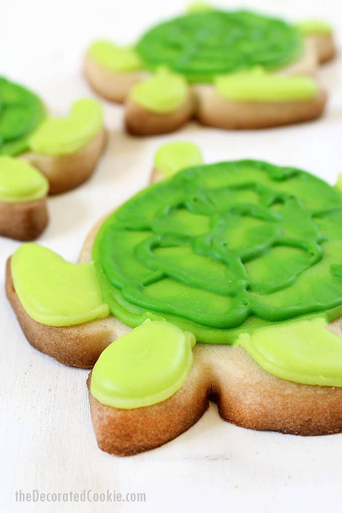 green turtle decorated cookies 