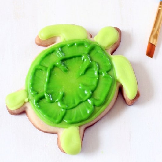 Brush Embroidery Turtle Cookies 