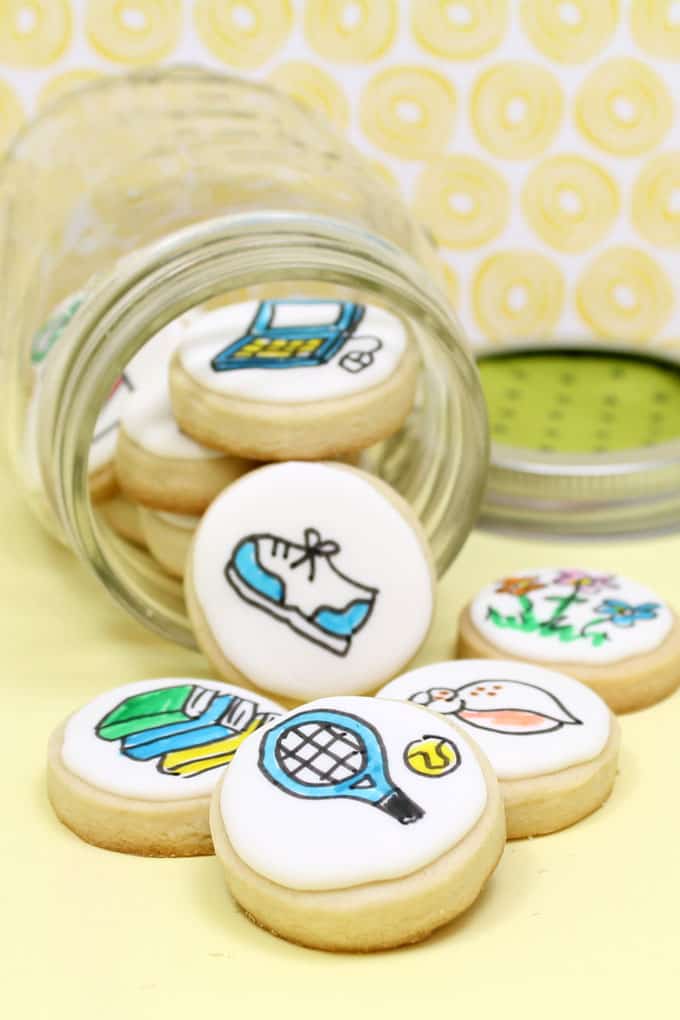 Mother's Day cookies gift idea: All about mom decorated cookies with food coloring pens, royal icing, and cut-out sugar cookies.
