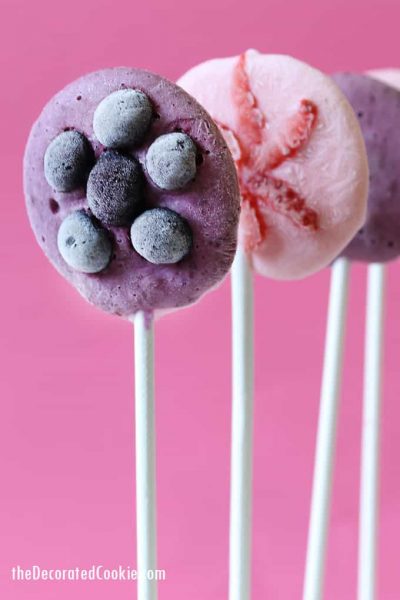 frozen yogurt pops with blueberries and strawberries
