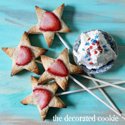 strawberry shortcake pops - star starberry shortcake pops for summer and 4th of July 
