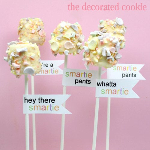 back to school Smarties marshmallow pops (with free printable!)