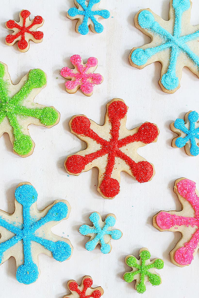 red snowflake sugar cookies