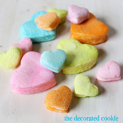 dip-dyed marshmallow hearts for Valentine's Day 