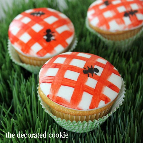 picnic cupcakes for Summer