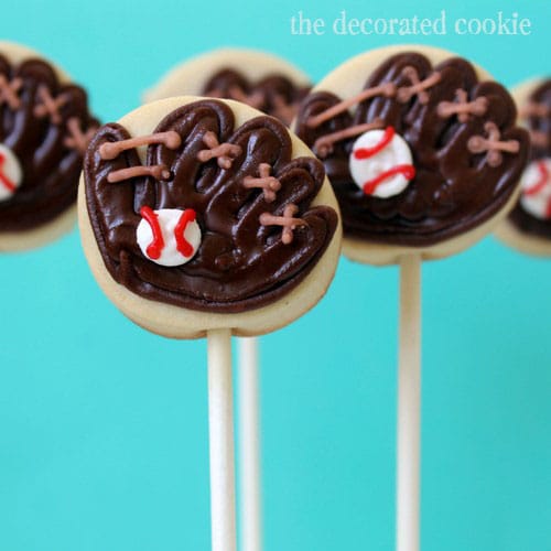 bite-size baseball cookie pops