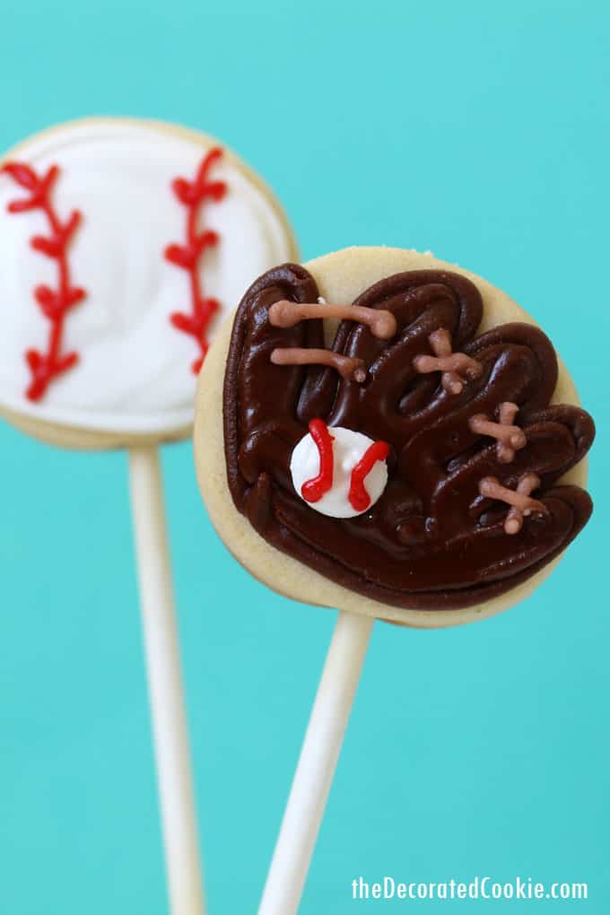 How to decorate baseball cookies on a stick with royal icing #cookiedecorating #baseballcookies
