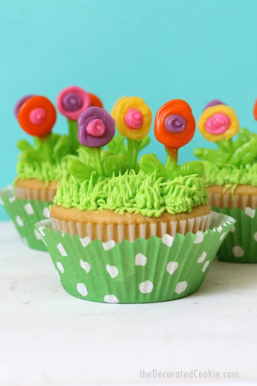 how to decorate spring cupcakes with royal icing flowers