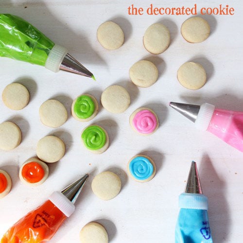 cookie snack packs - tiny decorated cookies with packaging 