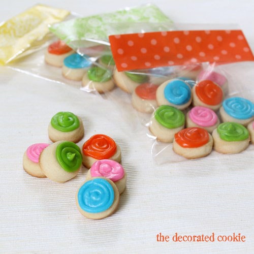 cookie snack packs - tiny decorated cookies with packaging 