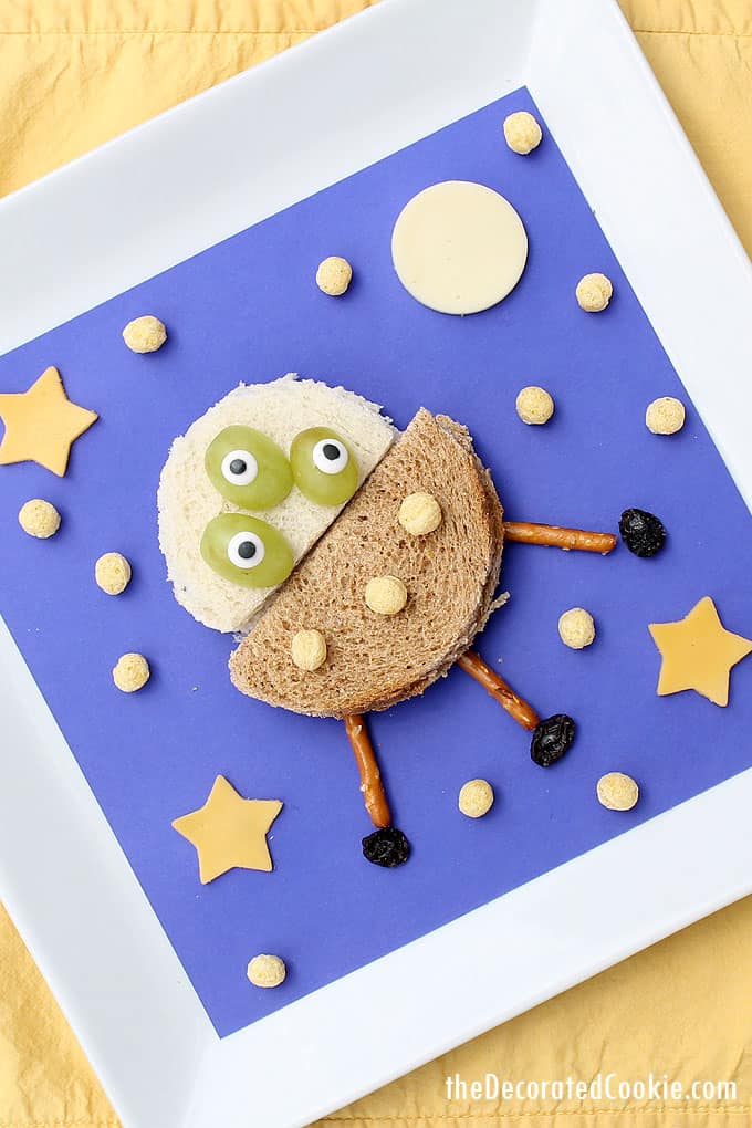 FUN LUNCHES FOR KIDS: Make an alien and UFO sandwich lunch or snack for kids with Kix cereal stars. Healthy, fun food ideas for kids.