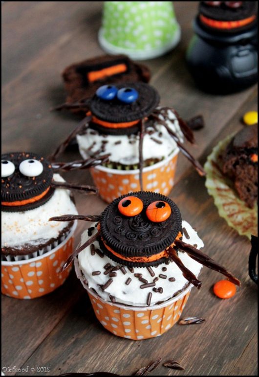 spider-oreo-cupcakes