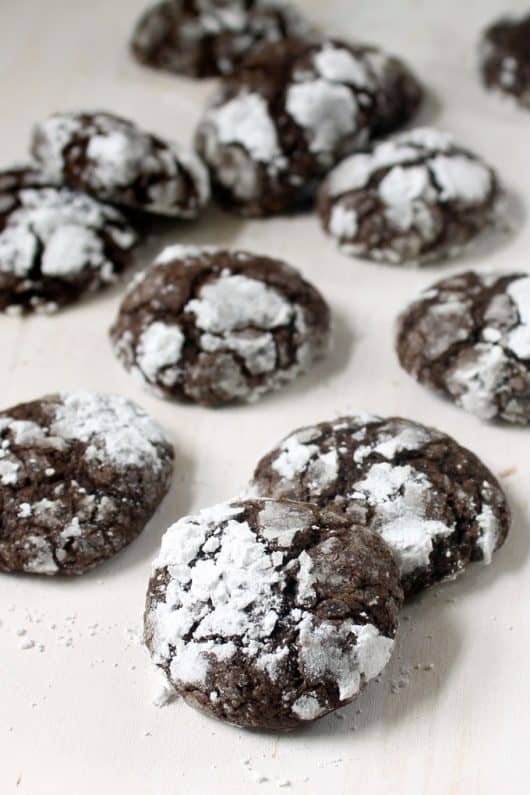 COCOA CRACKLE COOKIES recipe: Cookie monsters for Halloween