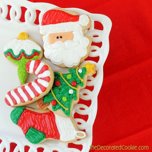 a step-by-step guide to decorating Christmas cookies