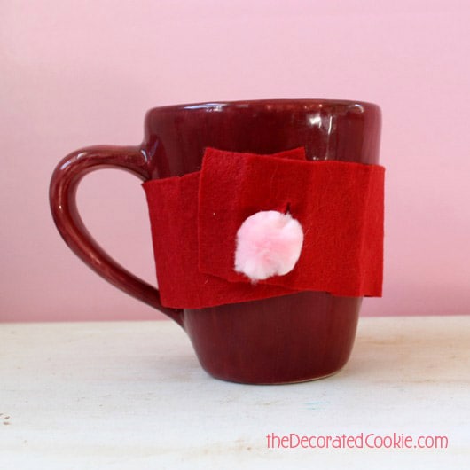 chocolate cake in a mug AND a quick mug cozy