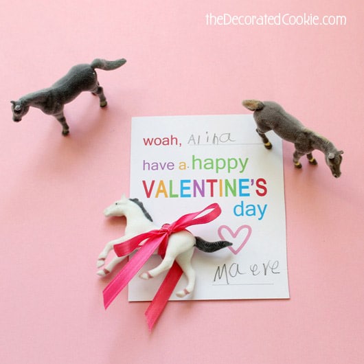 horse lovers Valentine's Day cards for the kids AND a free printable