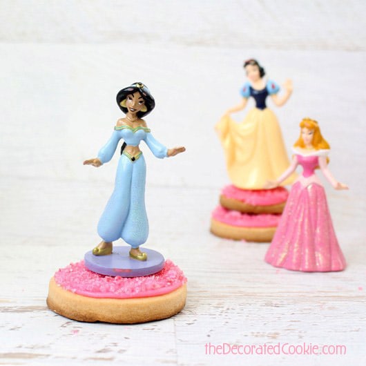 pink princess pedestal cookies 