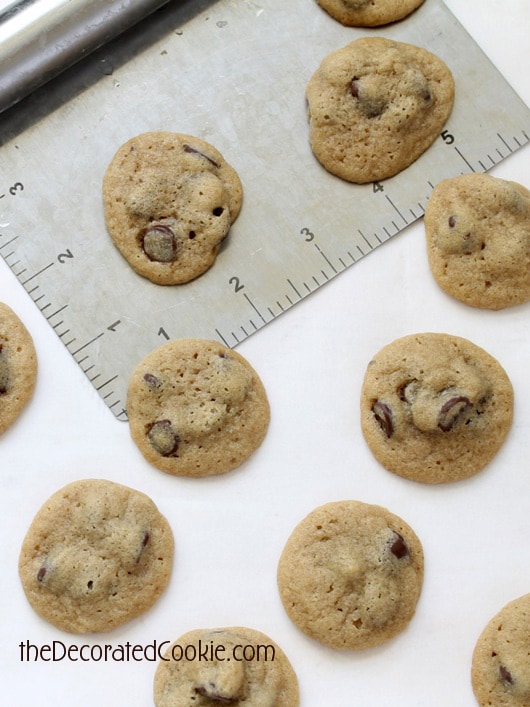 easy-to-make MINI chocolate chip cookies