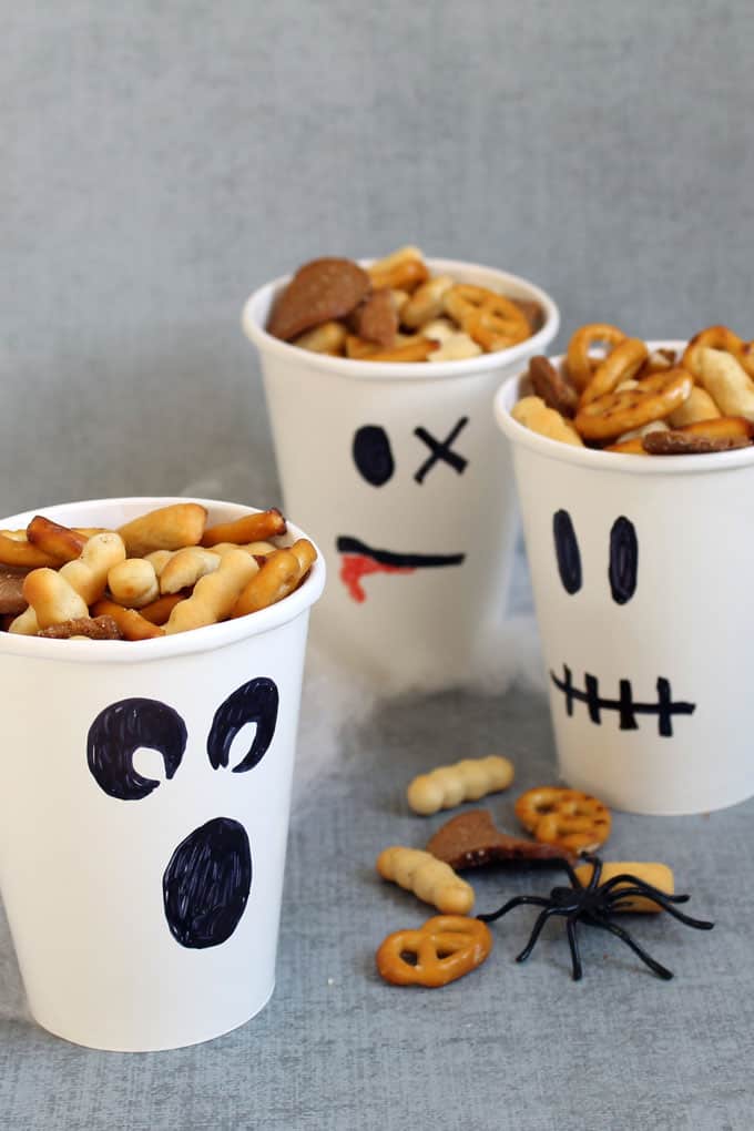 Healthy Halloween treats and snacks: ghost snack containers