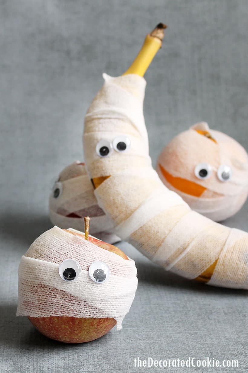 mummy fruit healthy Halloween treat idea 