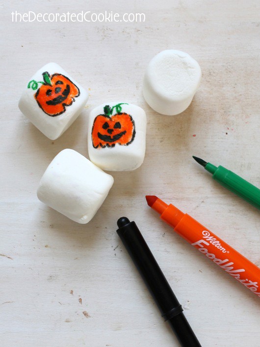 Jack O' Lantern marshmallows for Halloween 