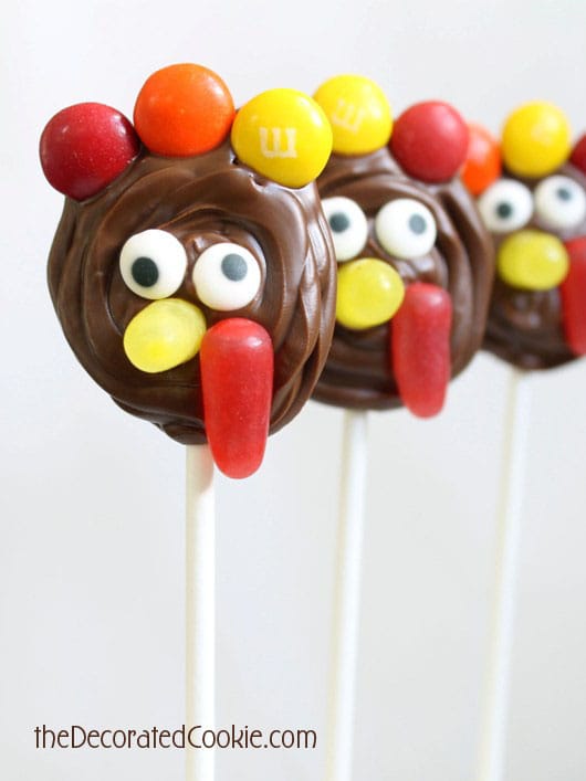 CHOCOLATE TURKEY POPS: Fun candy idea for Thanksgiving