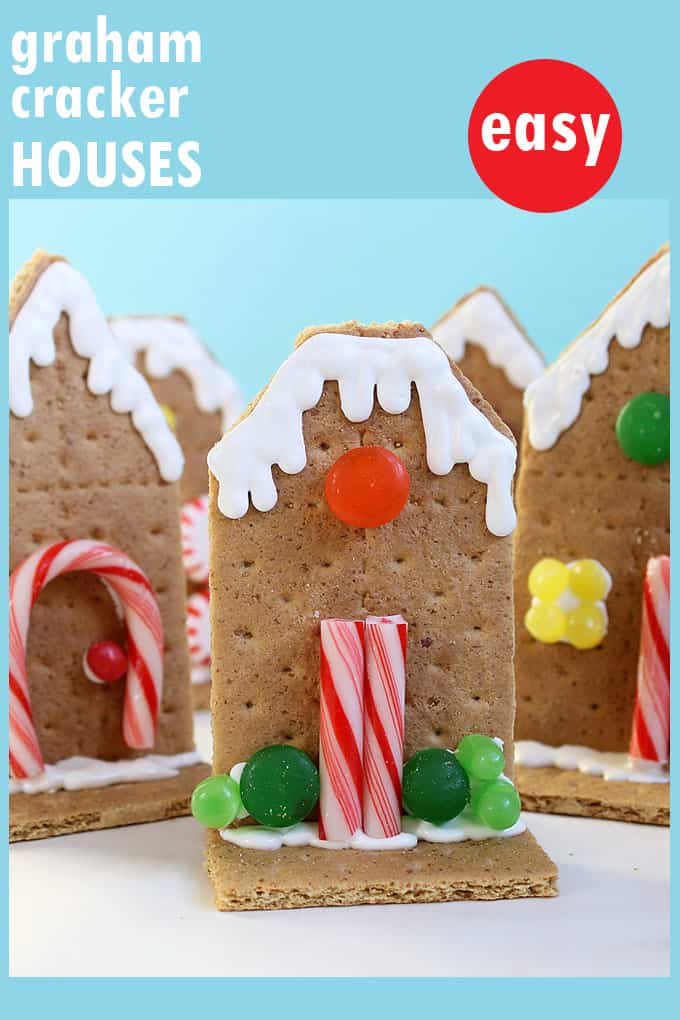 Easy, kid-friendly shortcut GRAHAM CRACKER HOUSES for Christmas. A quick, simple alternative to decorating a gingerbread house. #grahamcrackerhouse #christmas #gingerbreadhouse 