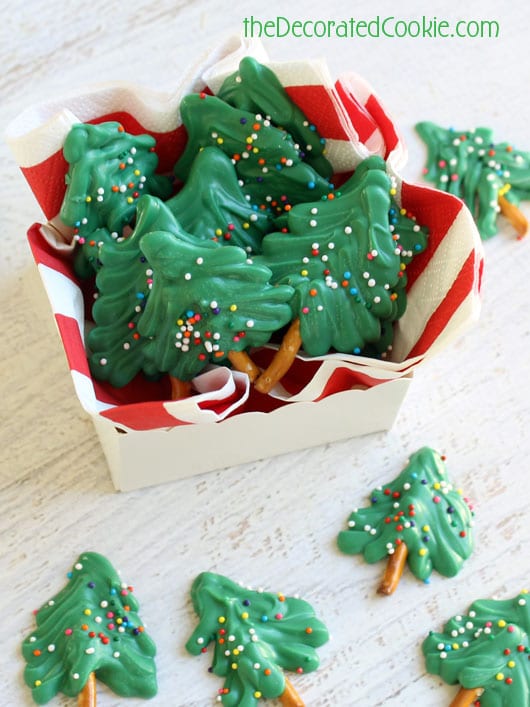 how to make mini chocolate Christmas trees