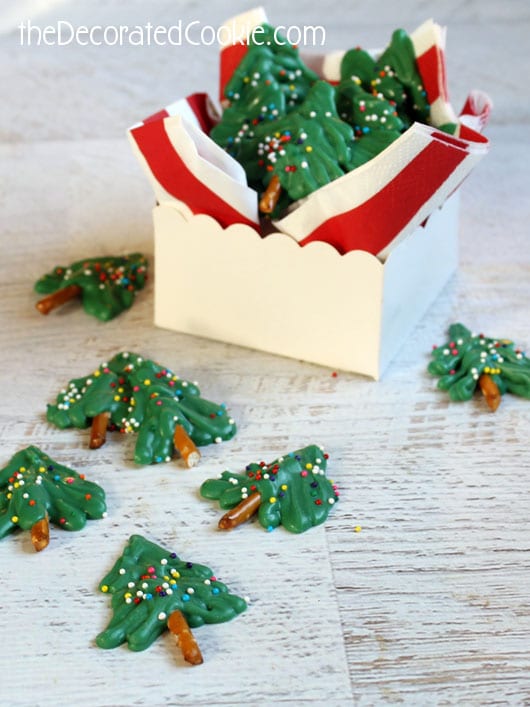 how to make mini chocolate Christmas trees