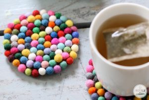 pompom-coasters