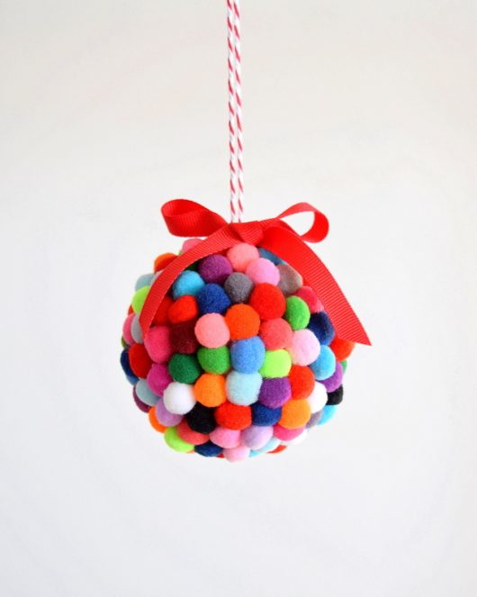 pompom-ornament