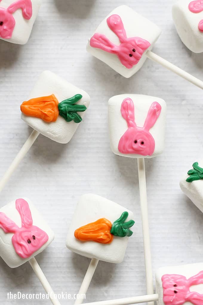 Simple Easter marshmallow idea: Bunny and carrot Easter marshmallow pops made with candy melts. 